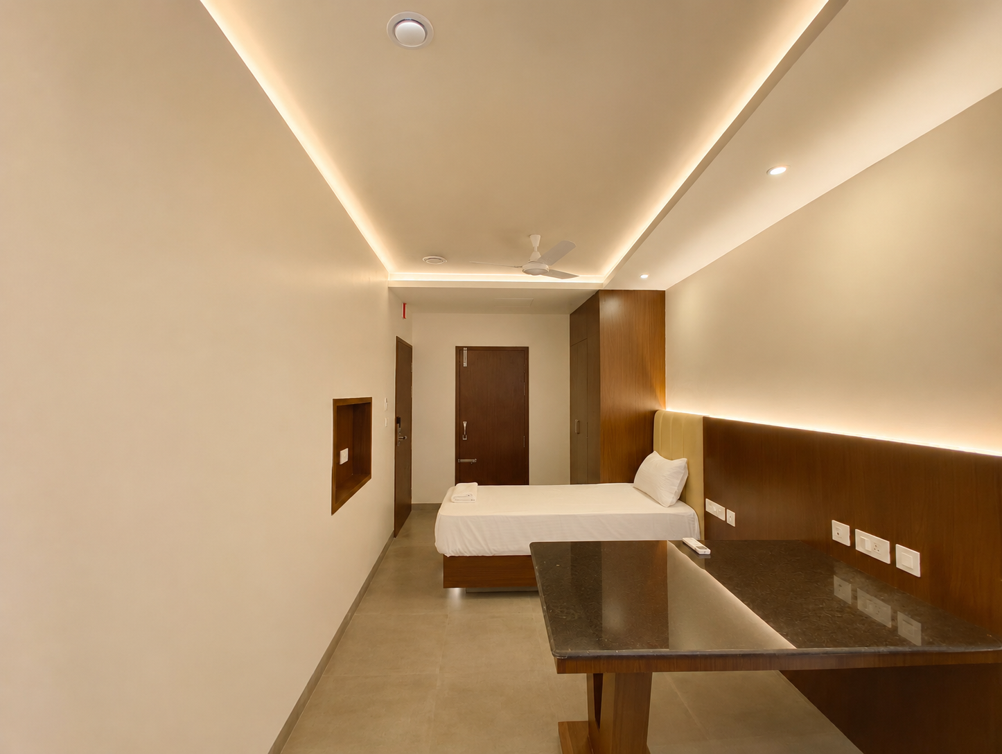 hotel-img